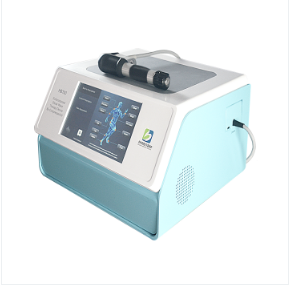 网球肘的症状如何治疗（网球肘、颈椎病、腰腿痛，要止痛却怕“针”，这“波”操作厉害了！）-趣拿体育