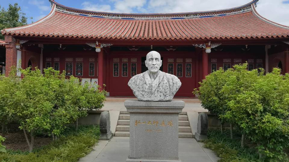 2014世界杯奠胜（前半生风流才子，后半生得道高僧，他的纪念馆建在了泉州开元寺）