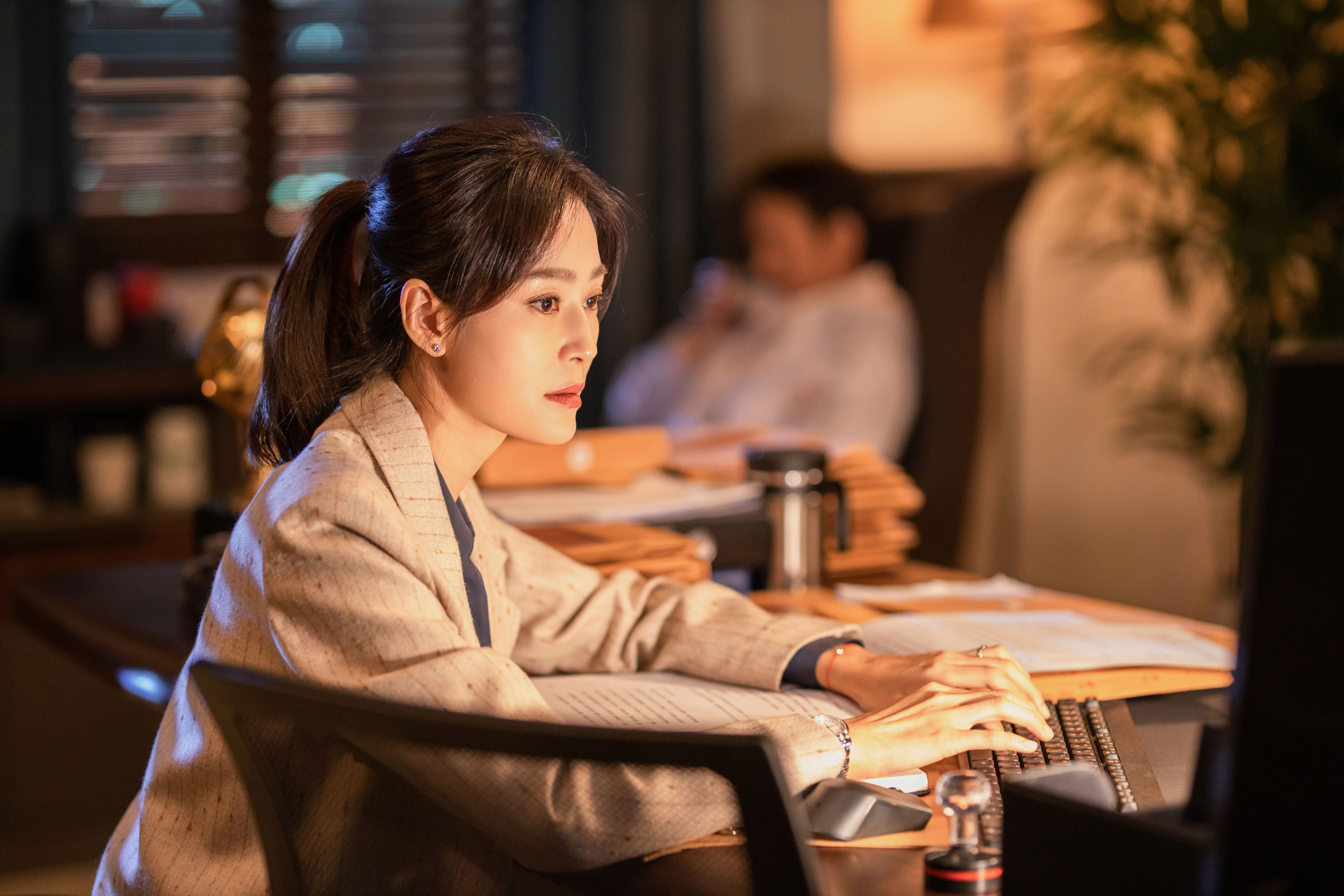 刘越电视剧(王媛可:被《耀眼的你啊》剧中三个女人的勇气和坚强打动)