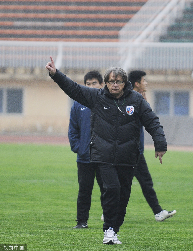 纪念｜布拉泽维奇的中国足球往事，他曾遭遇过C罗式罢赛