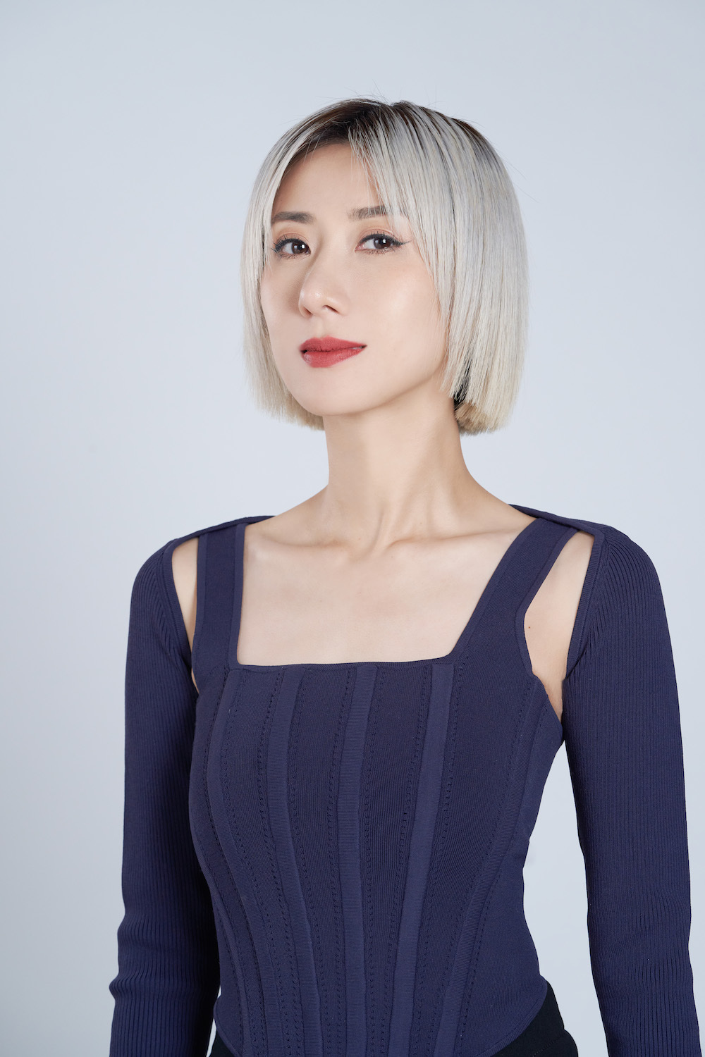 香港女歌手泳儿大湾区首开个唱:"漫长的等待,令我更珍惜现在"