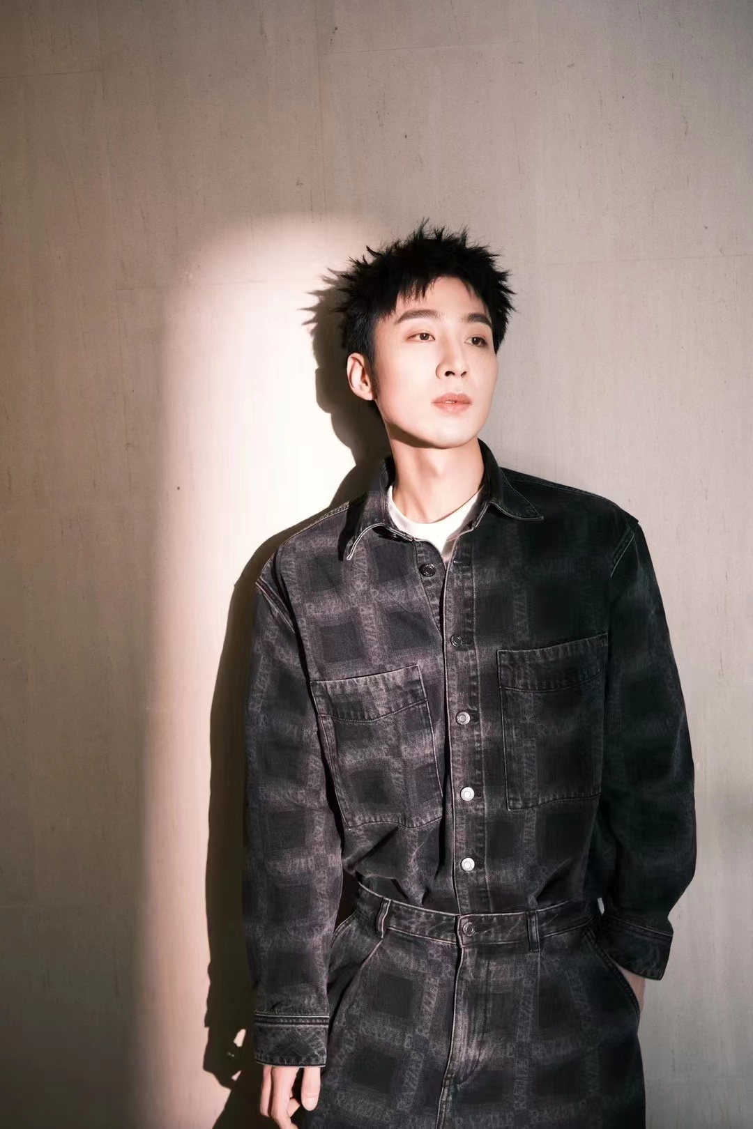 《满江红》护卫陈亮扮演者张弛:见张艺谋之前设计了好几个交谈版本,但