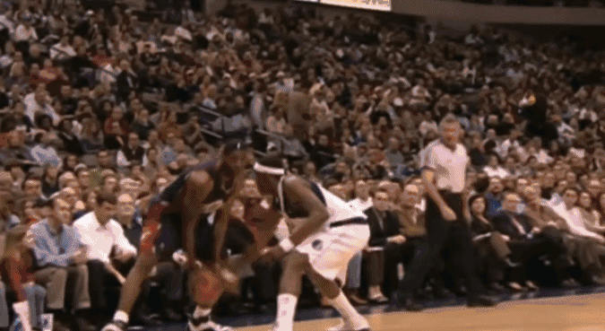 nba詹姆斯扣篮（翱翔天际世皆惊！这可能是詹姆斯生涯最精彩的十记扣篮）
