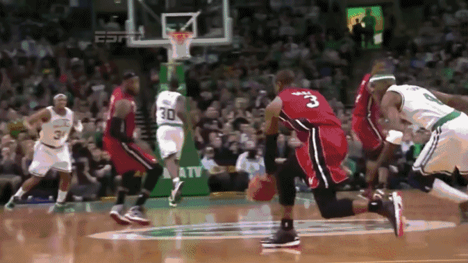 nba詹姆斯扣篮（翱翔天际世皆惊！这可能是詹姆斯生涯最精彩的十记扣篮）