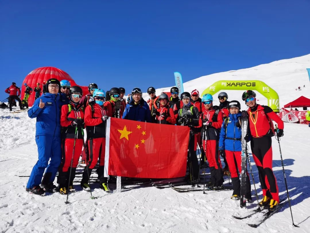 滑雪登山青年世界杯意大利站 中国队勇夺5金1银3铜