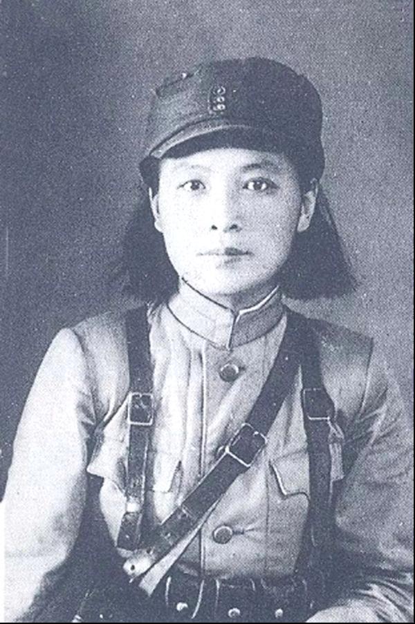女兵征兵条件 大专生当女兵通过率-大连号