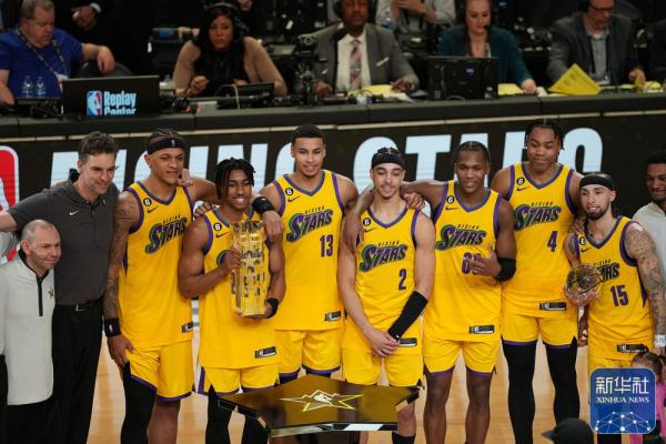 NBA全明星｜新秀赛：加索尔队夺冠