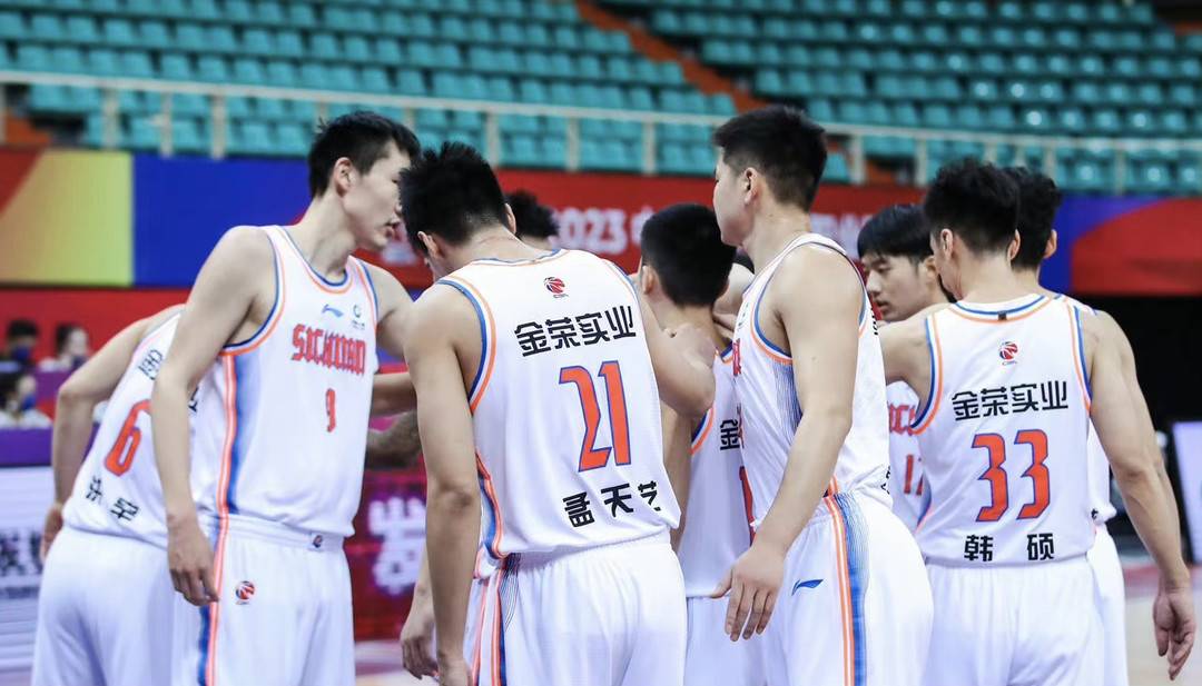 cba男籃在哪里比賽（時隔三年CBA重回成都 四川金榮實業男籃3月1日主場亮相）