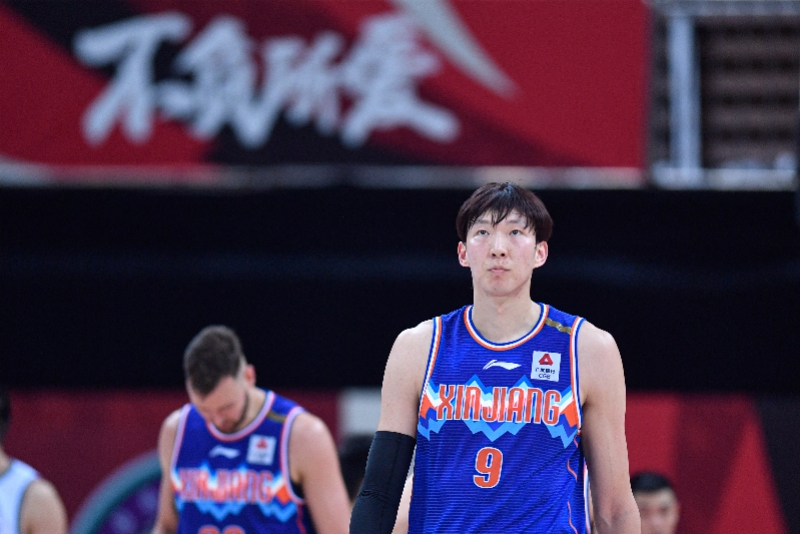 双输！周琦与新疆广汇俱乐部恩怨梳理，中国篮球难免损失