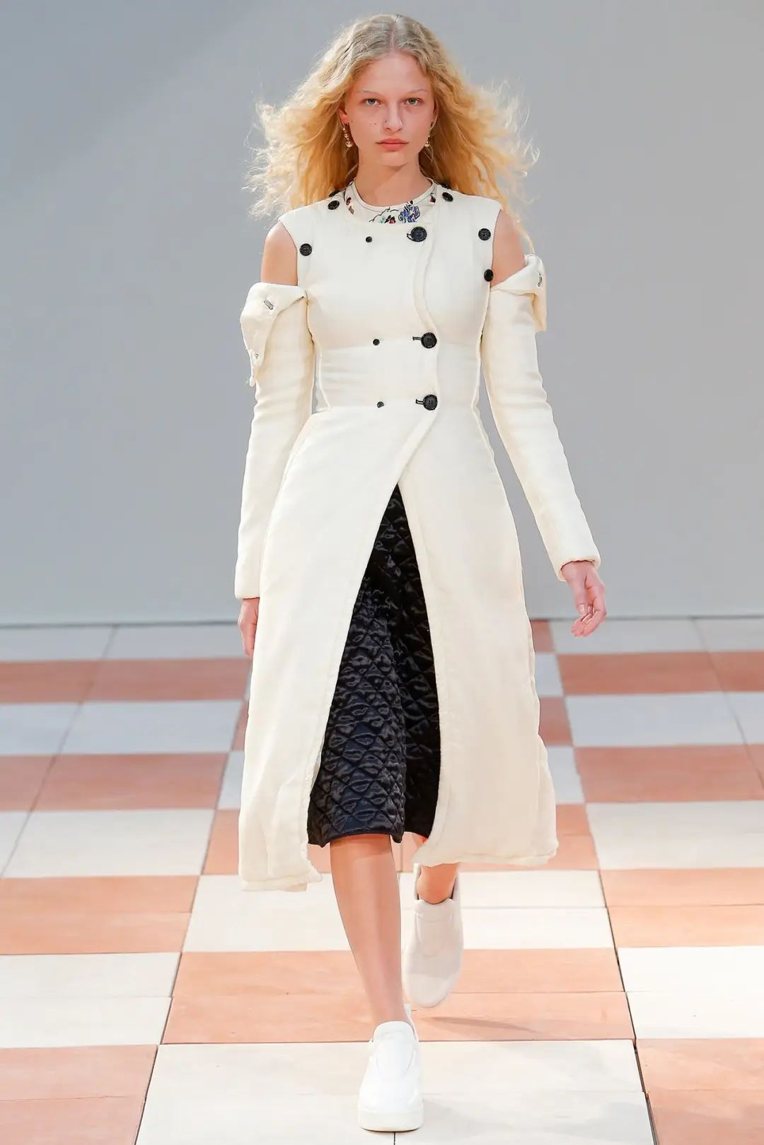 diana女装(diana女鞋官网) - 货捕头