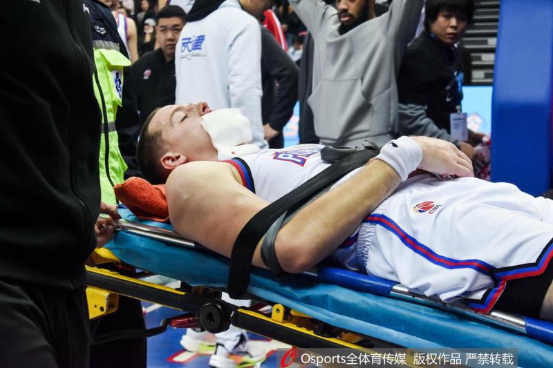 勒布朗来cba(CBA｜天津外援詹姆斯提前返美接受鼻部修复手术)