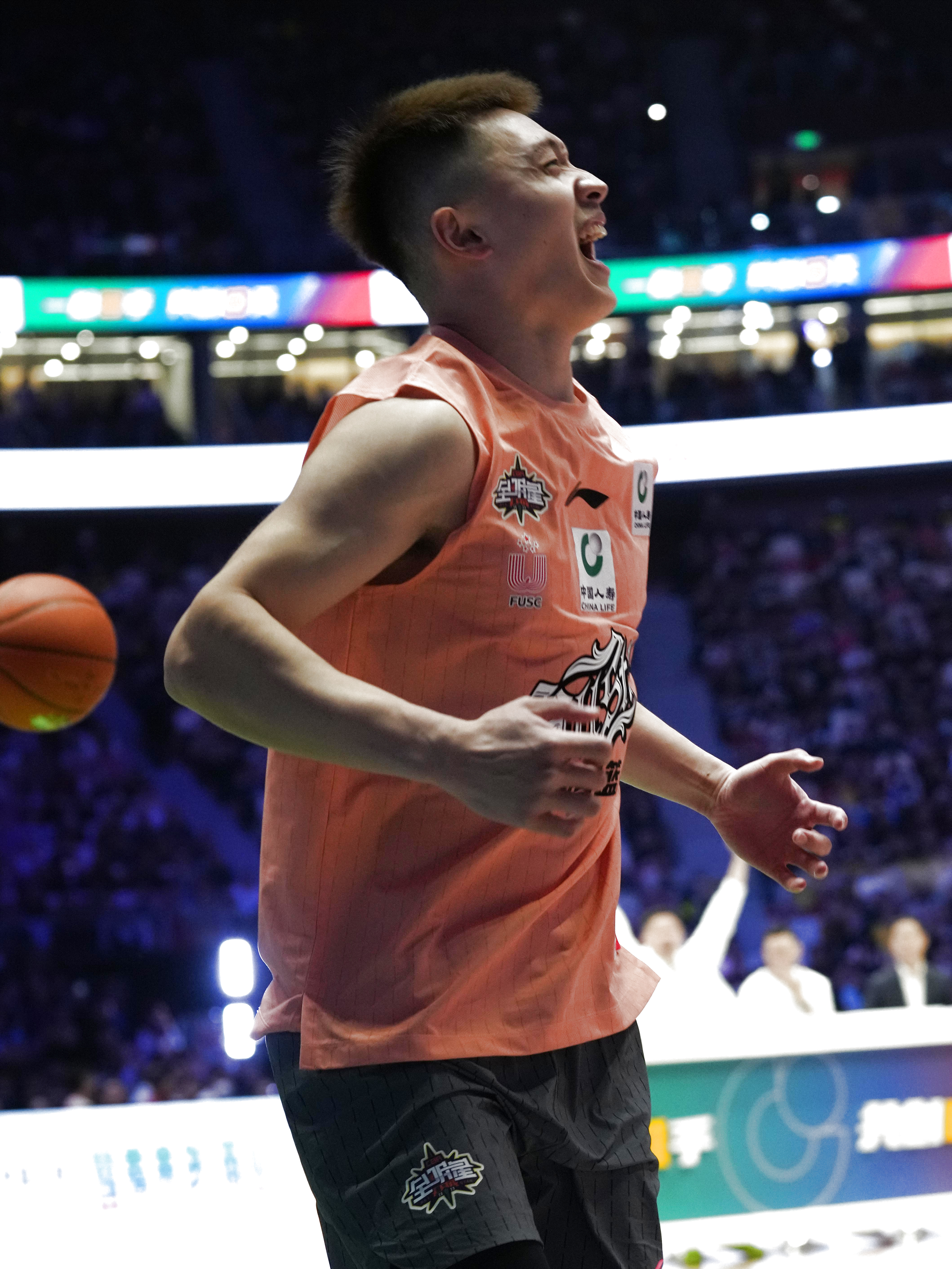 （体育）篮球——CBA全明星：杨浩获扣篮大赛冠军