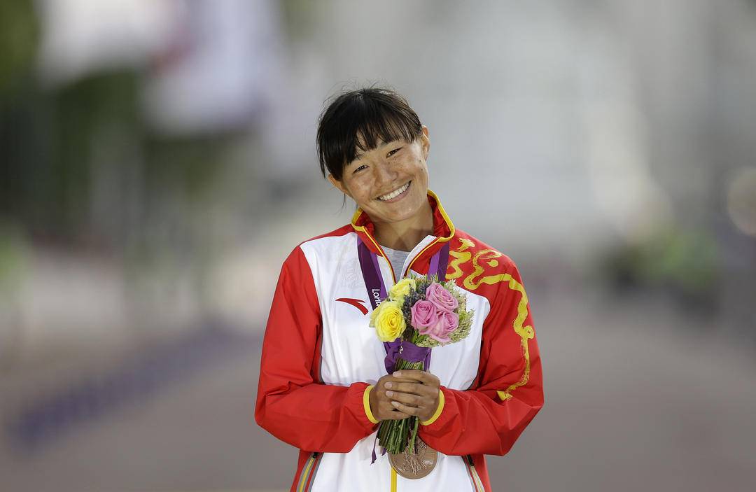 奥运金牌“迟到”11年   切阳什姐：既开心又难过