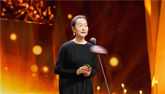 游本昌与胡歌的这段对话让人泪目，《剧耀东方·2023电视剧品质盛典》今晚播出