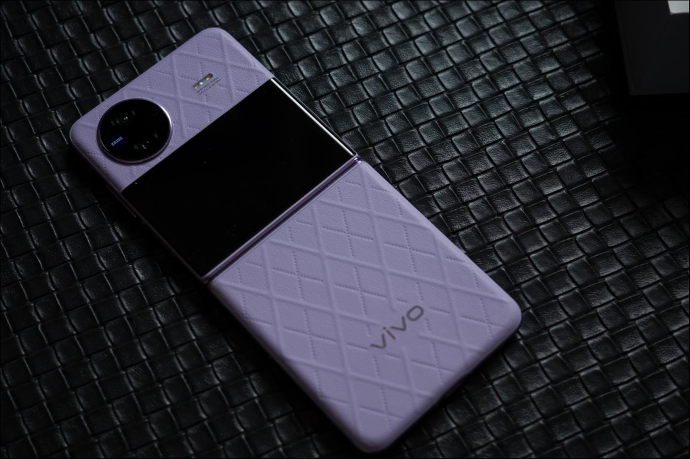 内外皆精致的折叠屏手机,vivo x flip评测 | 钛极客-蘑菇号