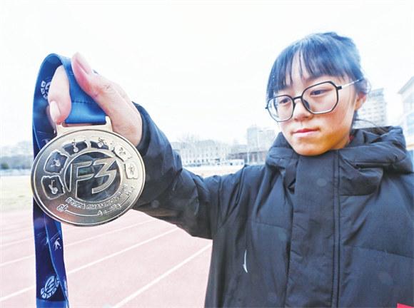 追光·泉城 |逆风跑出不屈人生！济南姑娘世界残奥田径大赛百米夺银