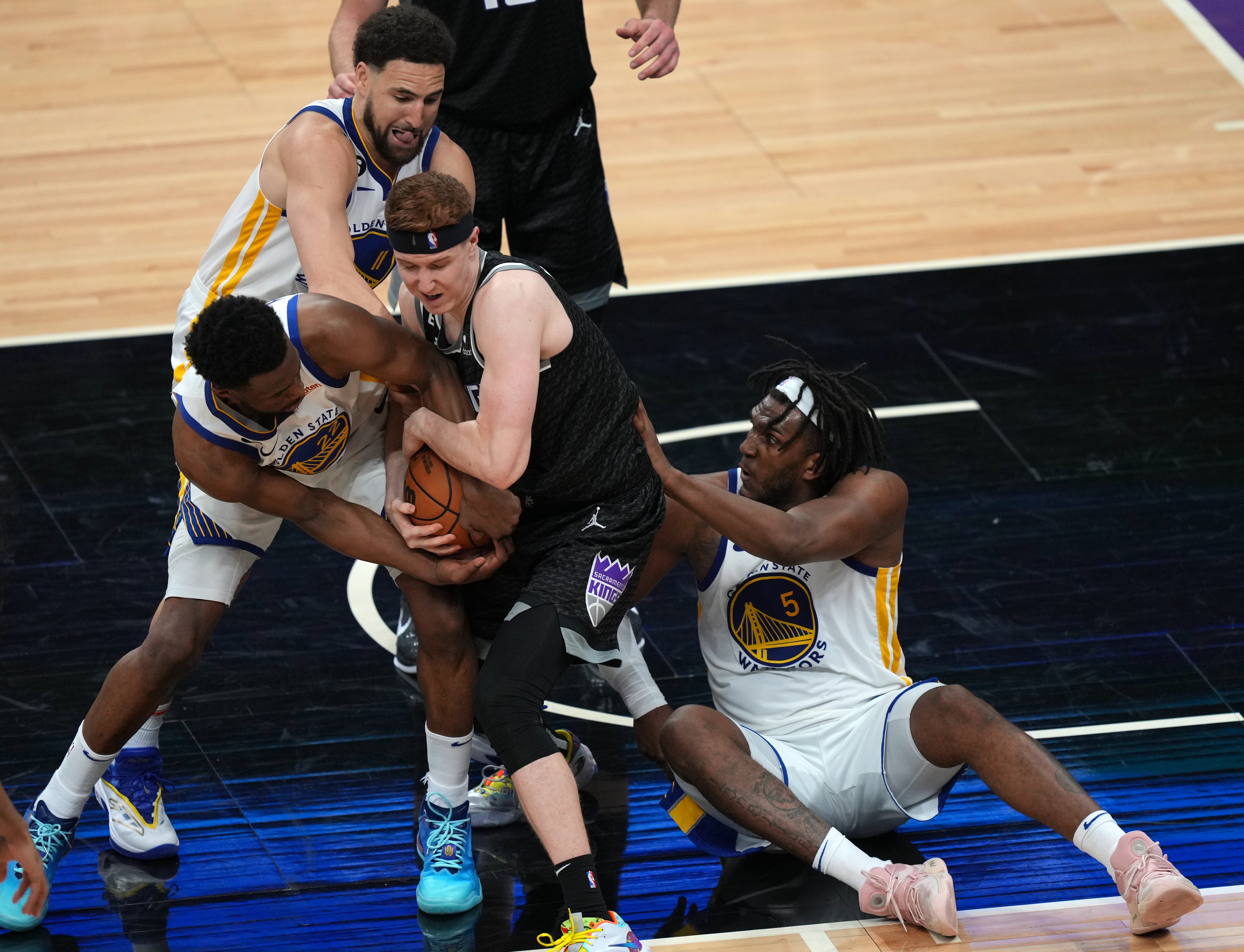 （体育）篮球——NBA季后赛：勇士晋级西部半决赛