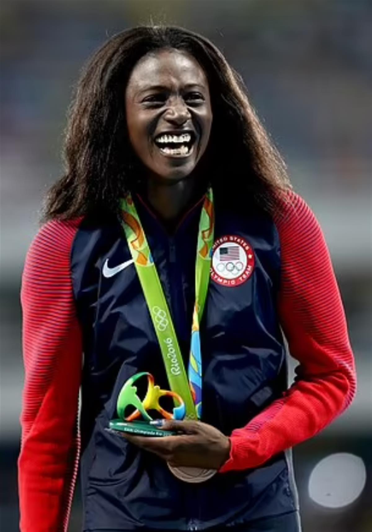 美国32岁奥运金牌得主、短跑名将身亡，疑有8个月身孕，姐姐曾暗示其精神有问题