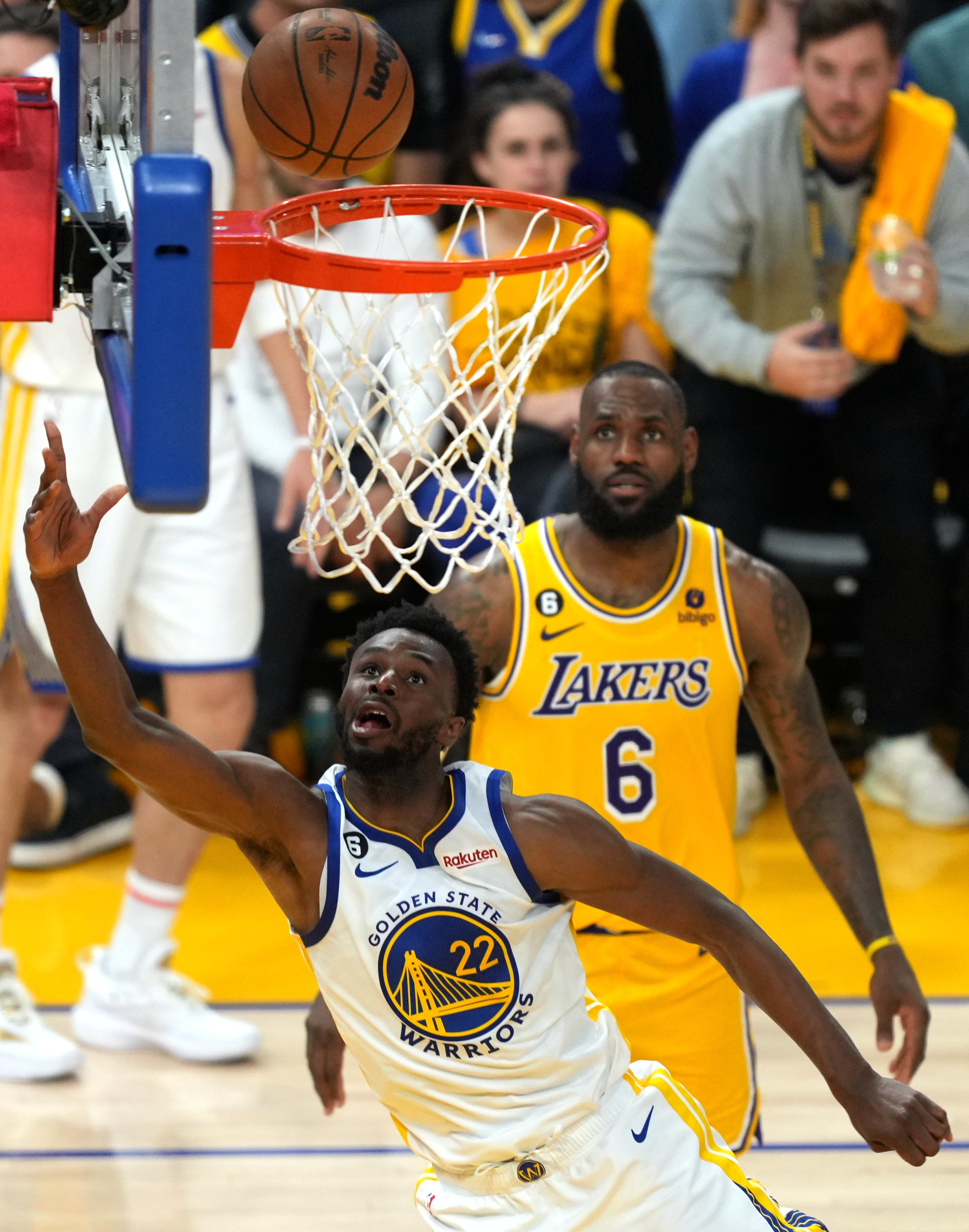 (体育)篮球——NBA季后赛:勇士胜湖人