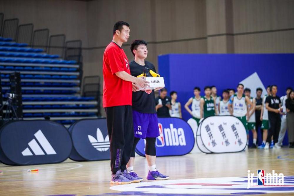 郑州二中省实验中学分获男女冠军 Jr. NBA校园篮球联赛河南站落幕