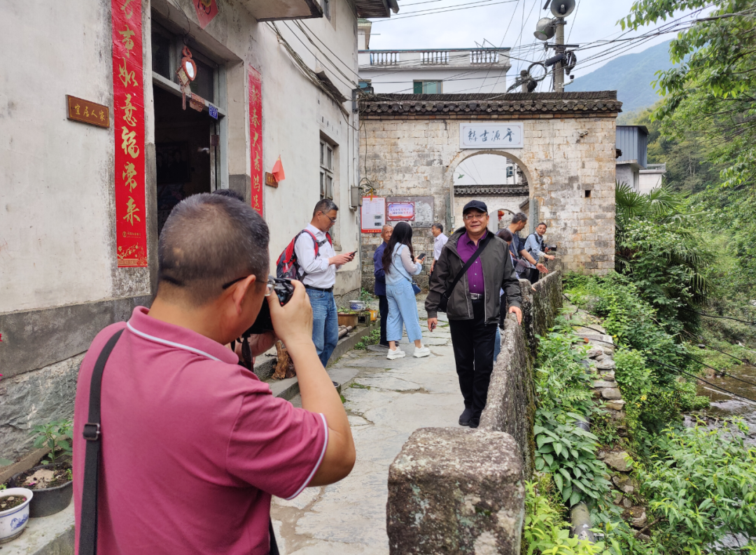 【黄山市域边界行】新安源头绘新景