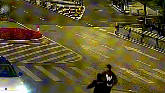 帅！帅得让人心疼！