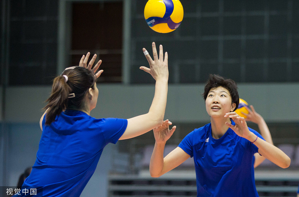 今天中国女排联赛（中国女排今日上演赛季首秀，对阵强敌巴西女排）