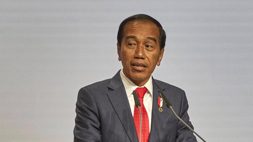 佐科要为印尼“善后”引争议，前副总统卡拉赞扬之余又批评