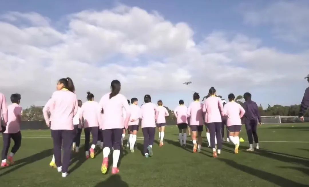 女足世界杯热身赛 中国女足0:3巴西女足