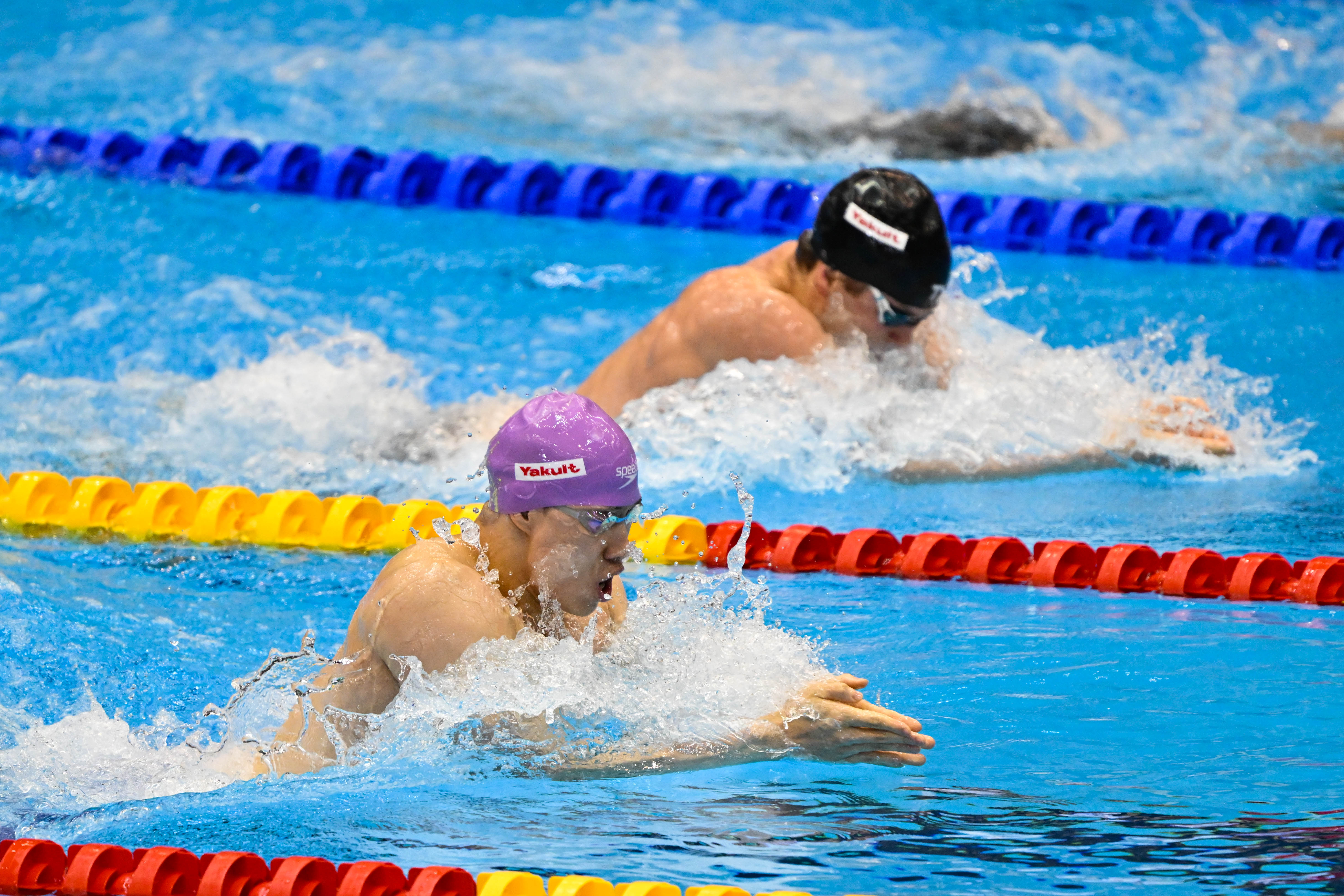 （游泳世锦赛）游泳——男子100米蛙泳：覃海洋夺冠