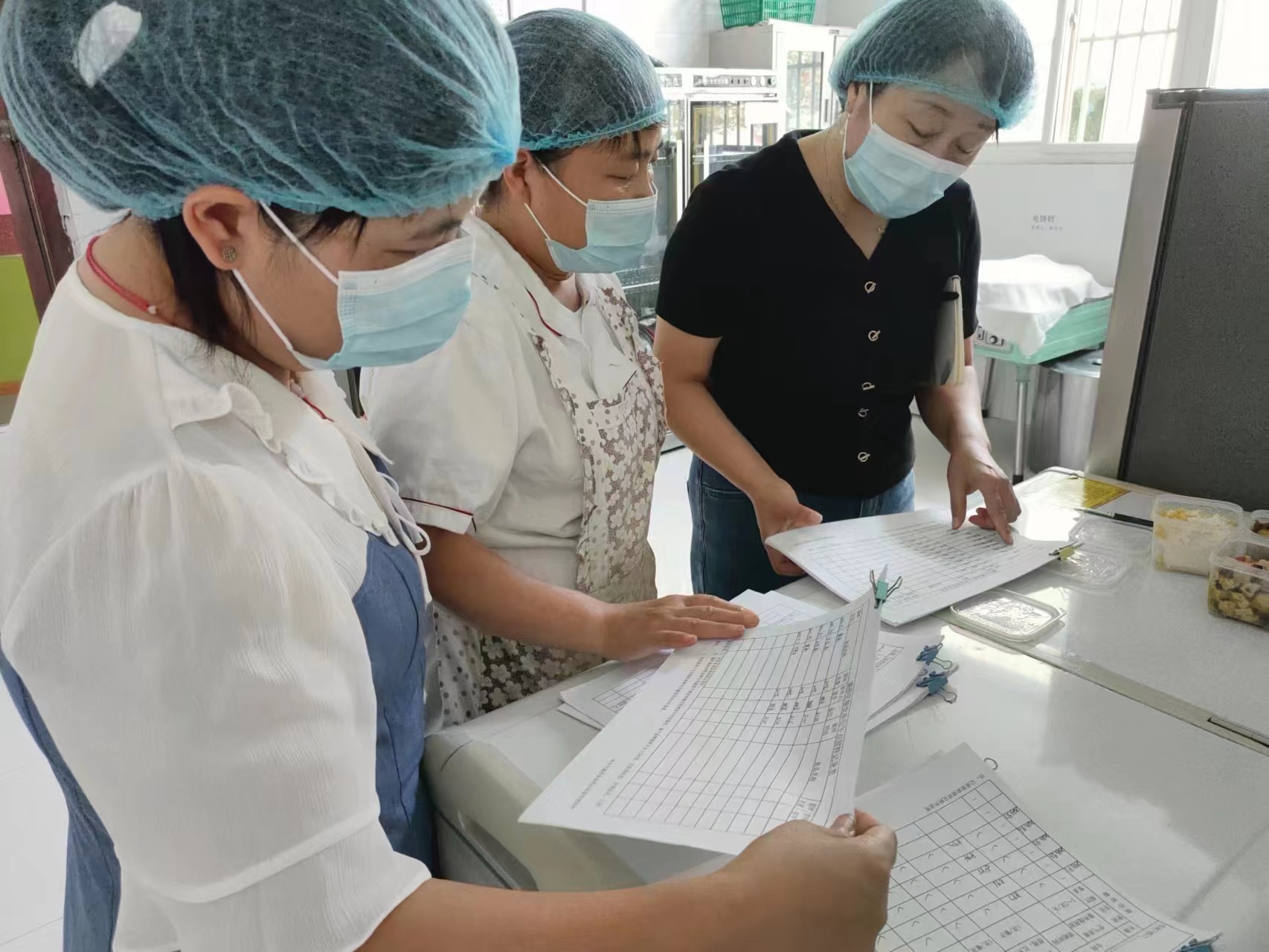 灞桥区狄寨二幼“名校+”共同体9月份规范办园检查