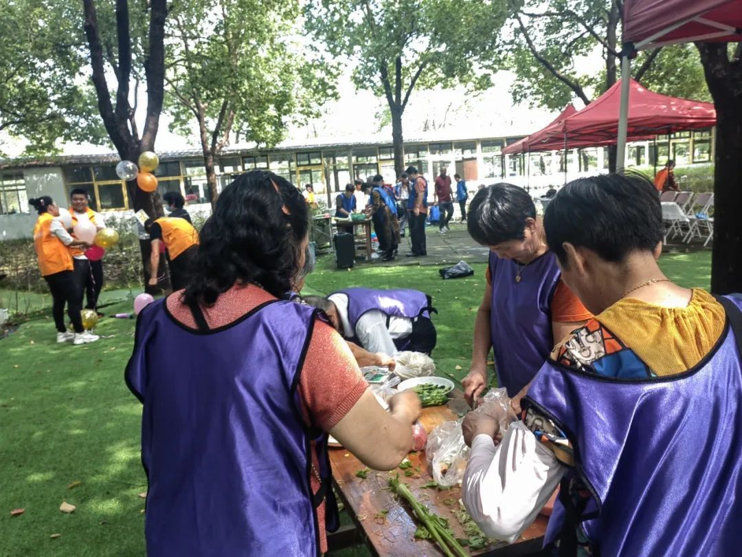 爱心“香”伴,情暖香花,香花桥街道举办计生特殊家庭集体庆生联谊活动