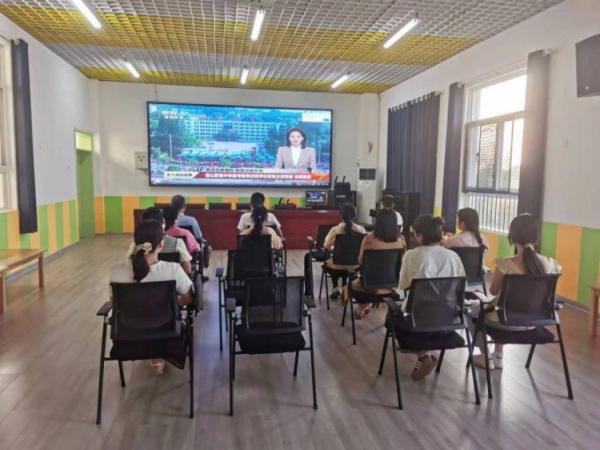 守教育初心 筑师德底线——桐城市孔城中心幼儿园党支部召开师德师风建设专题会