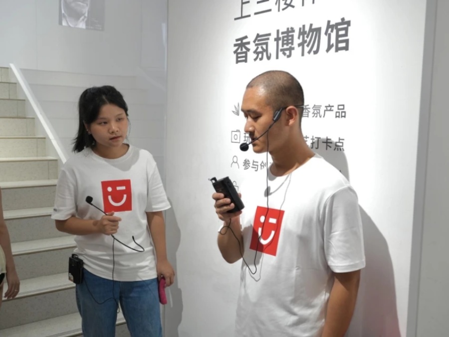99公益日 | 视障人士只能从事“盲人按摩”?他们正在探索更多可能