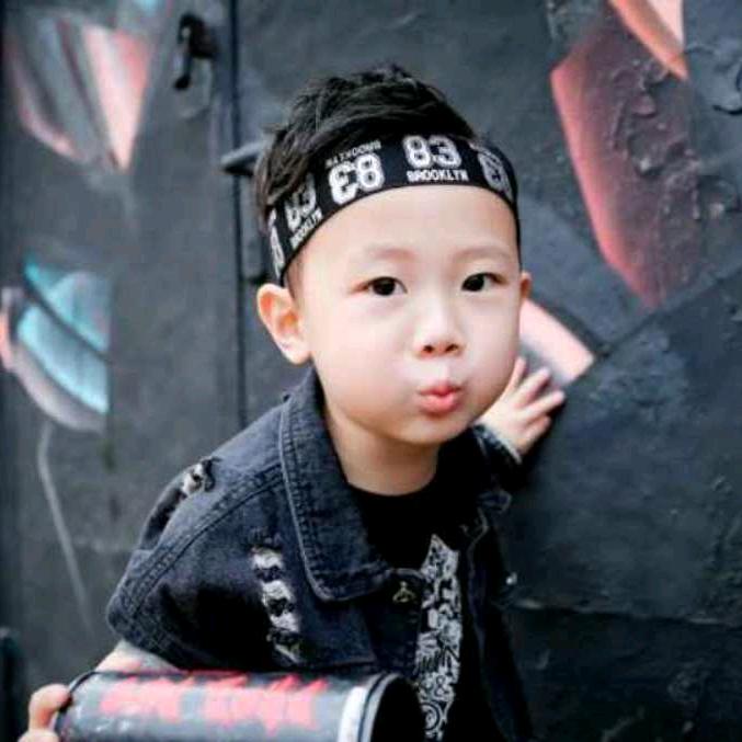 王小抠和妈妈刘大胖