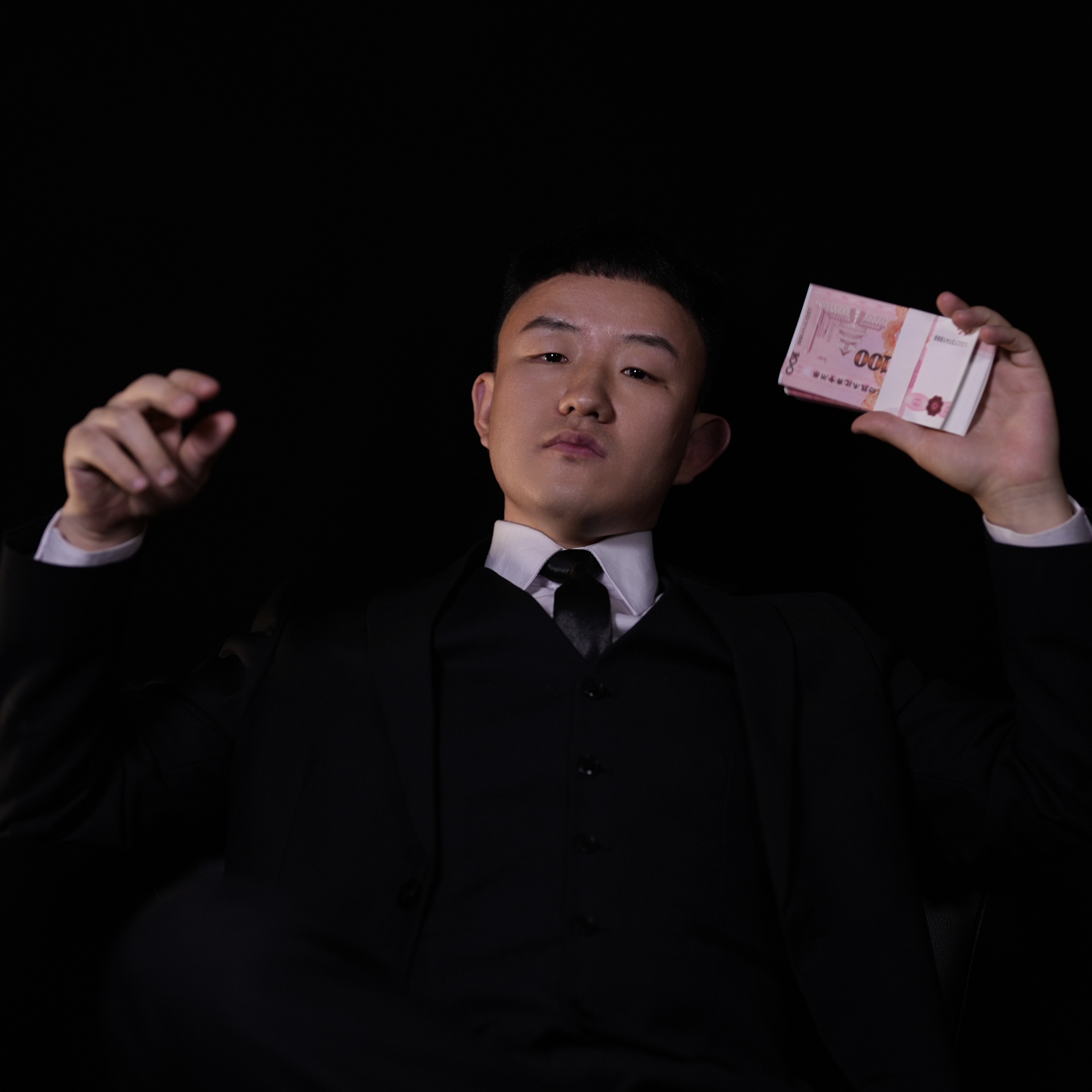 戏痴小美
