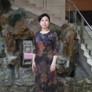 石榴奶奶的退休生活