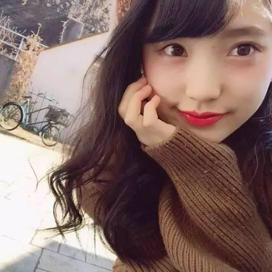 爱吃丸子的阿晴
