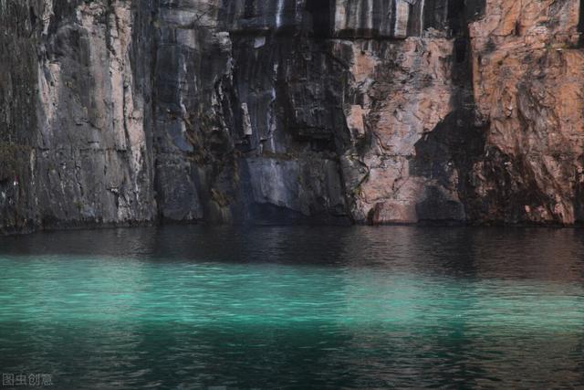 分内工作和份内工作哪个正确，份内工作应该做的（在职场上只努力做好自己分内工作是否正确）