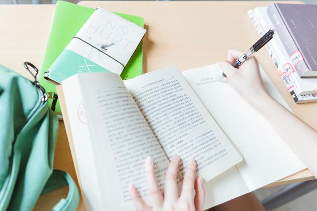 如何快速写日记，如何快速写日记450字（写日志是一件很简单的事情）