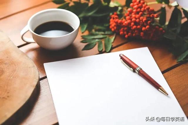 疲劳的英文单词，疲劳的英语单词怎么写怎么读（“工作很累”用英文翻译成“The）