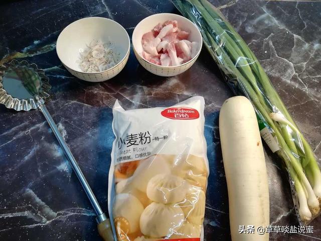 萝卜丝虾皮油墩子的做法，怎样做萝卜丝油墩子（简单易学的萝卜丝饼）