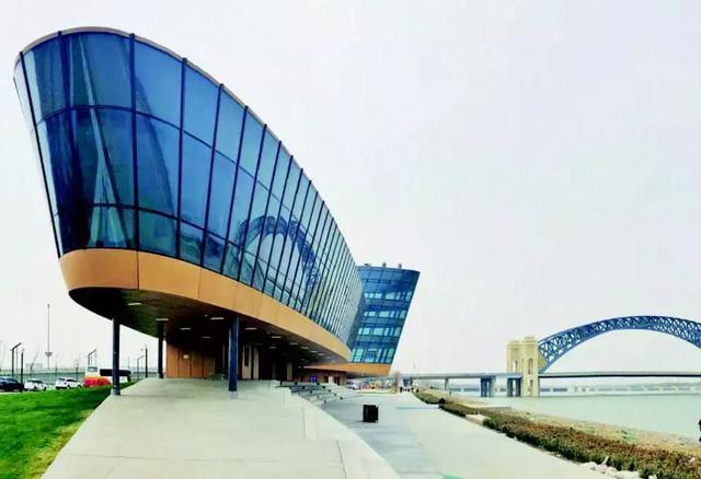 布灵布灵是什么意思，太原水上运动中心“大帆船”了解一下