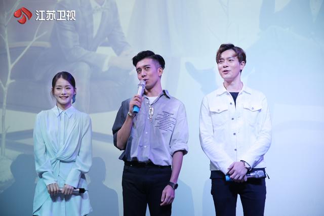 黎冬的扮演者是谁，黎东源的结局（《我要和你在一起》来宁举办主创见面会）