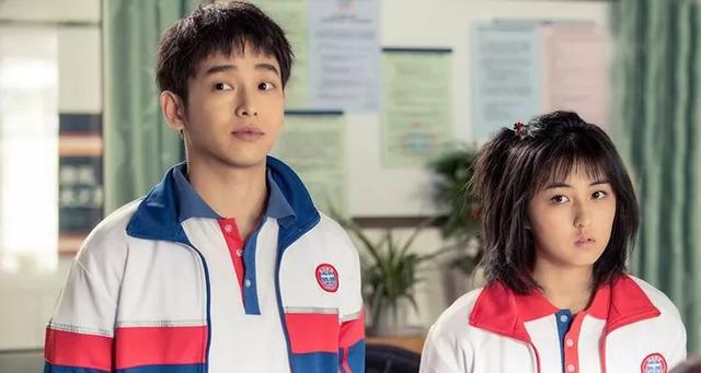 路夏保护齐瑛是哪集,路夏抱齐瑛在多少集(插秧的少年变高冷天才)