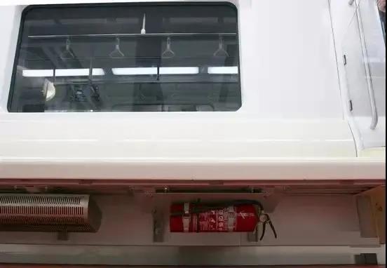 遇到地铁故障应该怎么办，地铁出现故障（当地铁突发事故时）