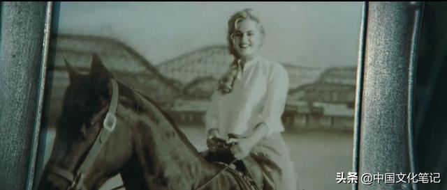 泰坦尼克号画画片段，泰坦尼克号画画片段是什么时间（电影《泰坦尼克号》的隐藏彩蛋）