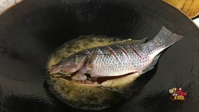 红烧鱼什么鱼好吃，红烧鱼要买什么鱼来做好吃一点（教你好吃的红烧鱼做法）