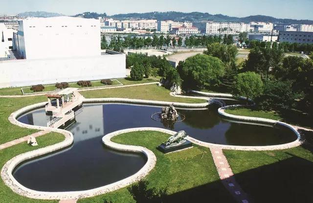 辽东学院宿舍条件怎么样，辽东学院宿舍几人间（辽宁省普通高等院校）