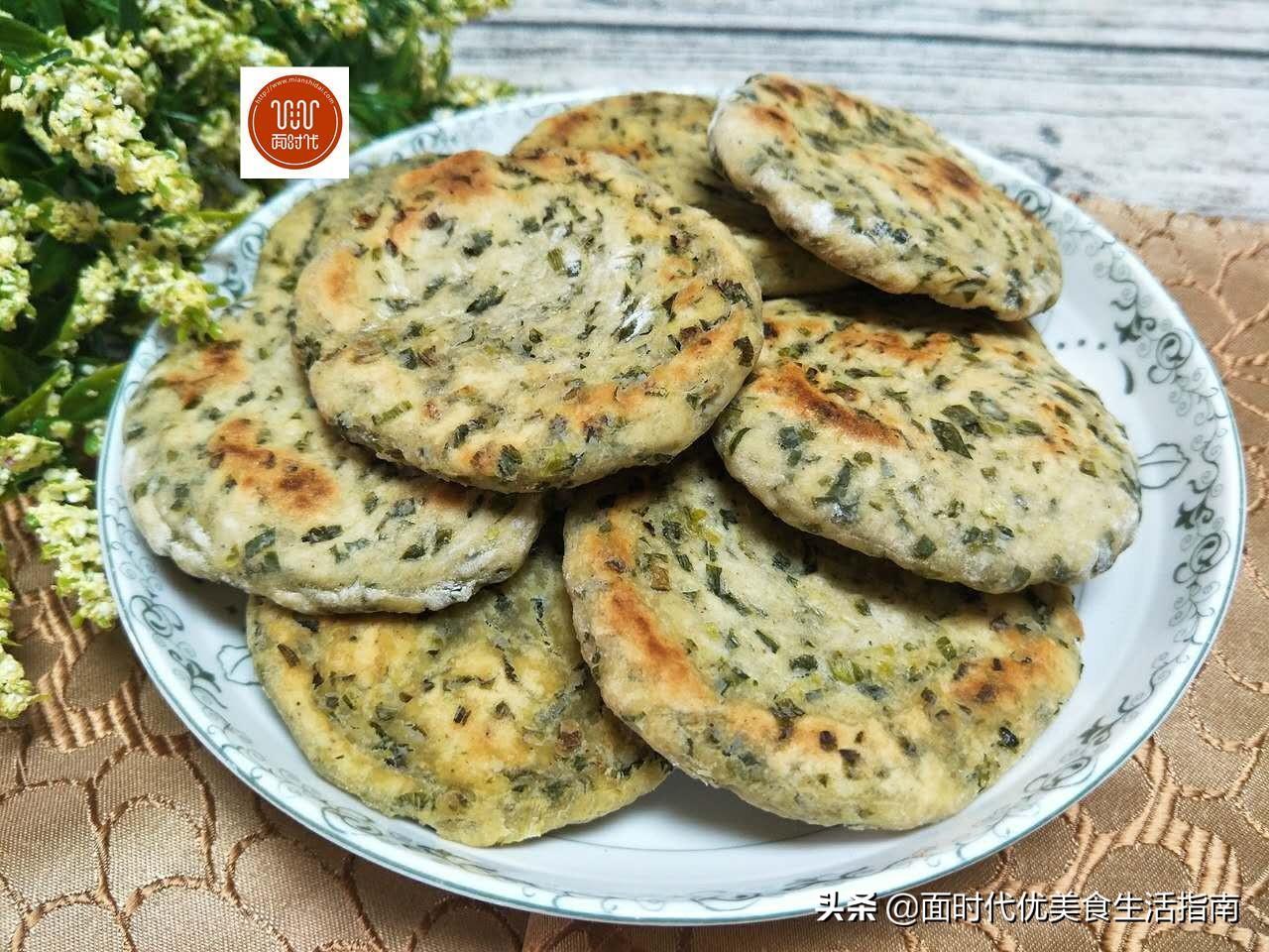 韭菜煎饼要怎么做才能酥脆，教你一个韭菜新吃法